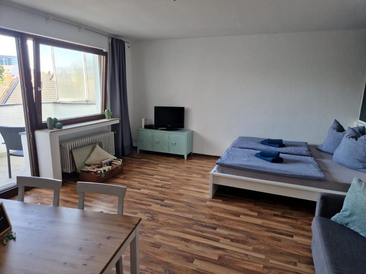 Well Located Flat With Balcony Apartment Dusseldorf Exterior photo