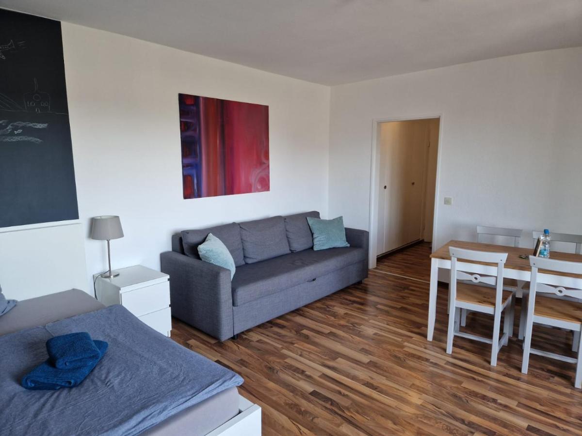 Well Located Flat With Balcony Apartment Dusseldorf Exterior photo